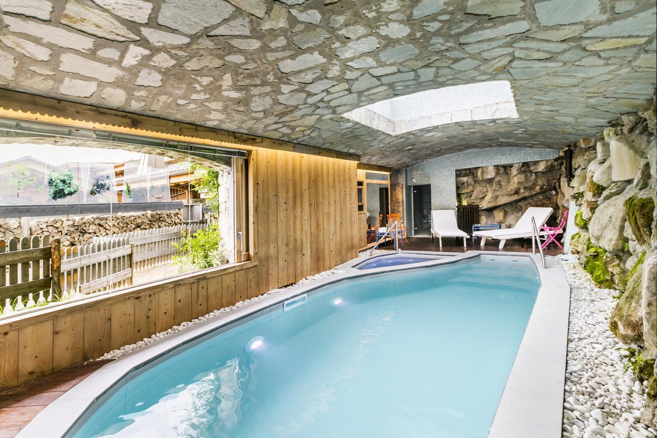Marc Veyrat - La Maison Des Bois Hotel Manigod Exterior photo